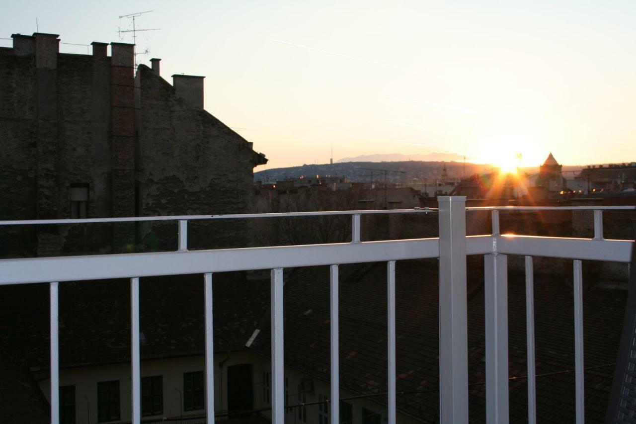 Broadway Center Rooftop View Apartment Budapest Bagian luar foto